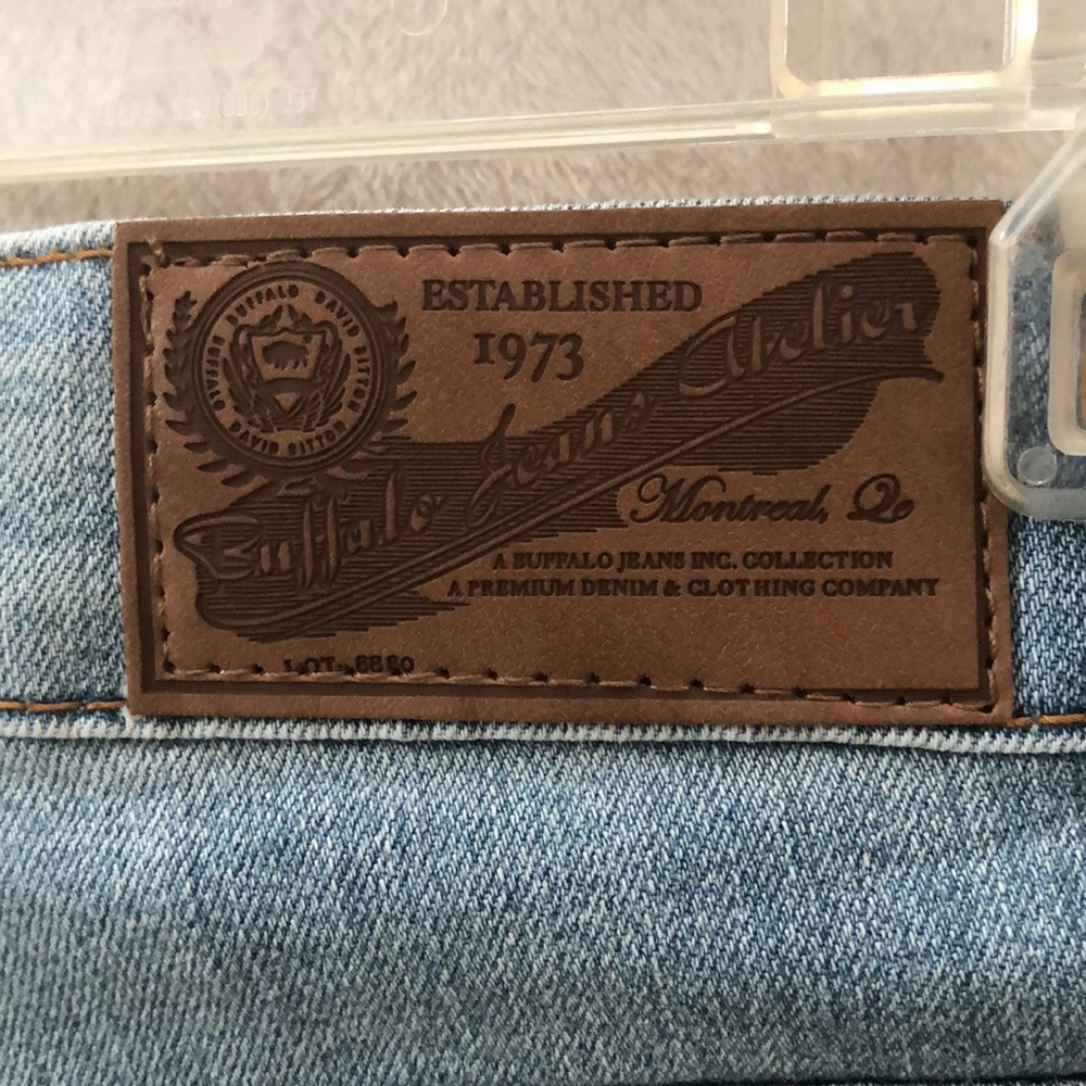 Buffalo Mid Rise stretch shorts - Picture 3 of 5
